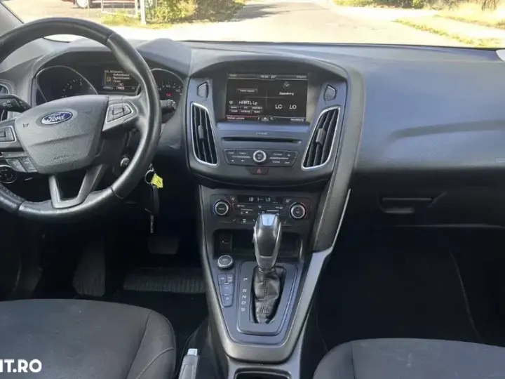 Volkswagen Golf VII 1.6 TDI DSG Highline