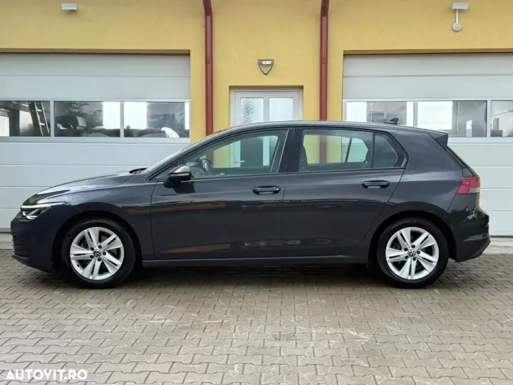 Volkswagen Golf VIII 1.5 eTSI MHEV 150CP DSG Life