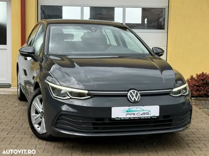 Volkswagen Golf VIII 1.5 eTSI MHEV 150CP DSG Life