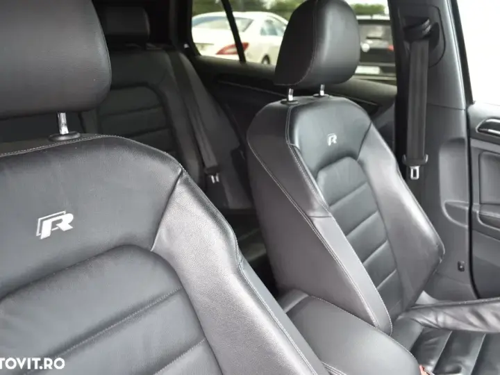 Volkswagen Golf VII