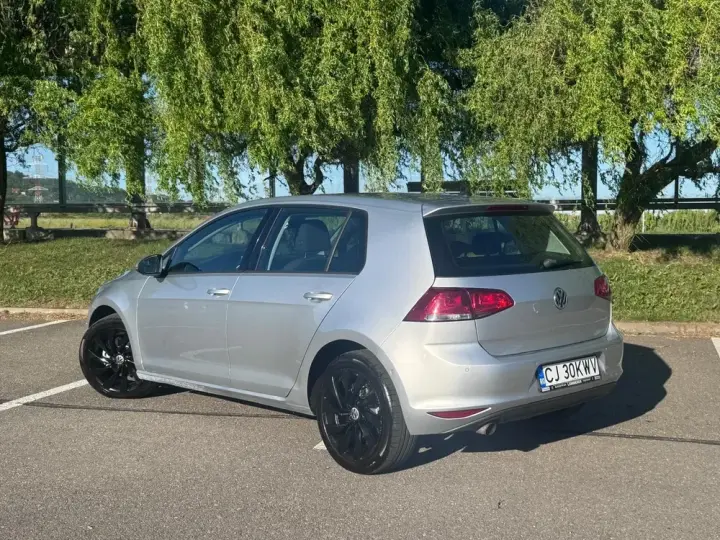 Volkswagen Golf VII 1.6 TDI BMT Comfortline