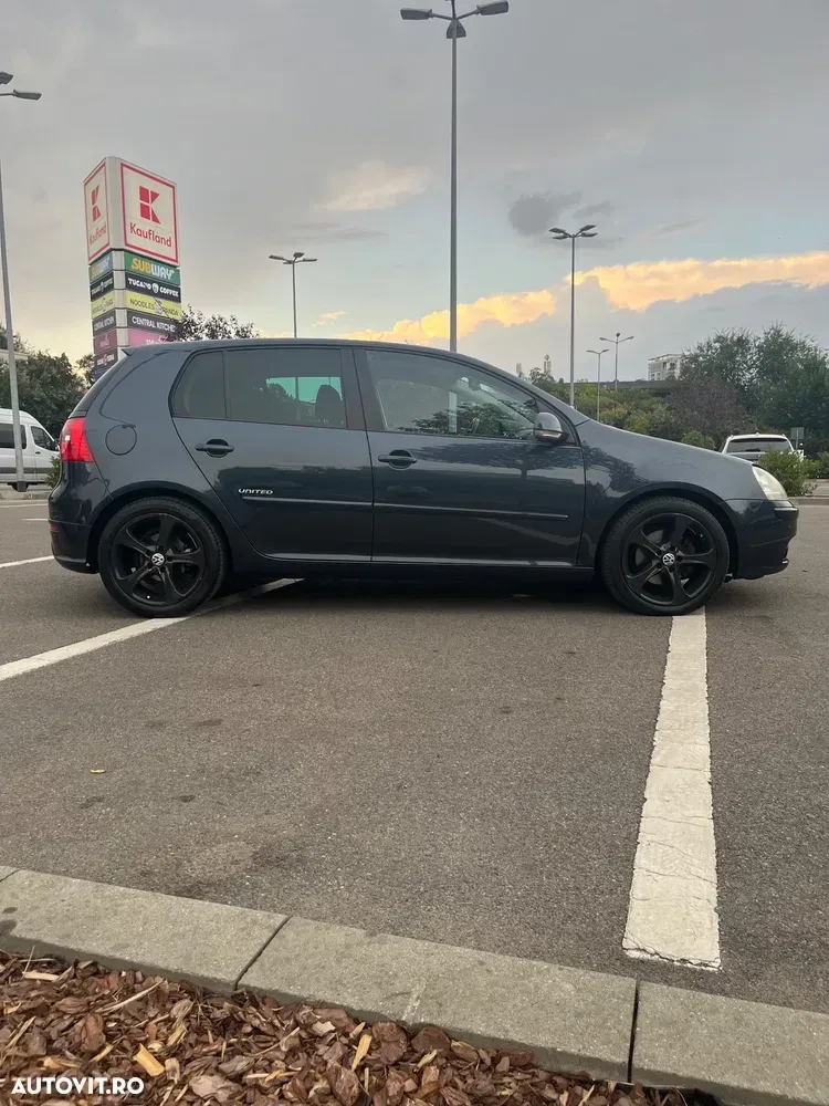 Volkswagen Golf V 2.0 TDI Comfortline — imagine 5