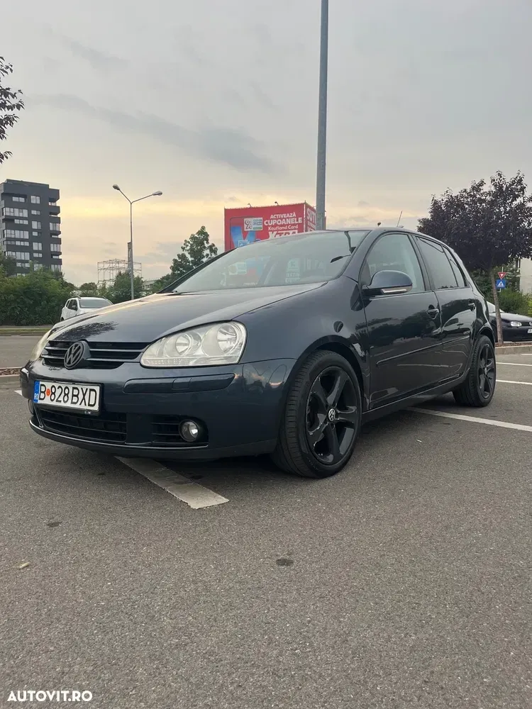 Volkswagen Golf V 2.0 TDI Comfortline — imagine 2