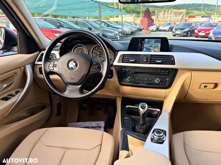 BMW Seria 3 318d Blue Performance Luxury Line