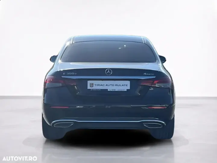 Mercedes-Benz E W213 300 4MATIC Aut.