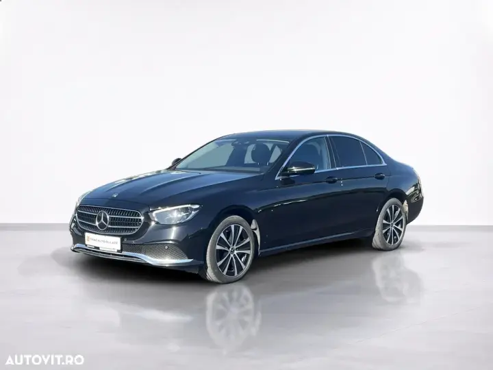 Mercedes-Benz E W213 300 4MATIC Aut.