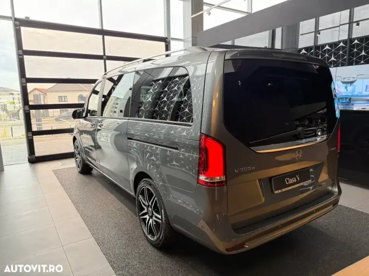 Mercedes-Benz V 300 d Lang 4Matic 9G-TRONIC