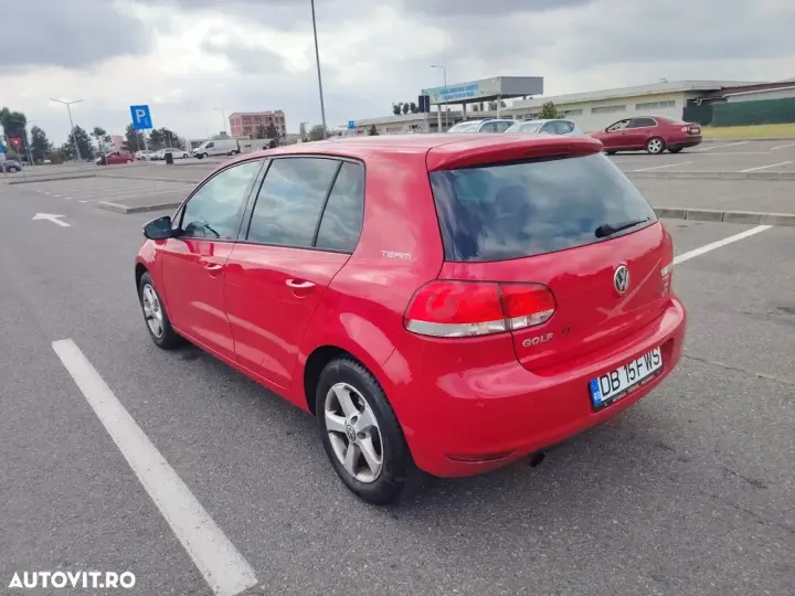 Volkswagen Golf VI