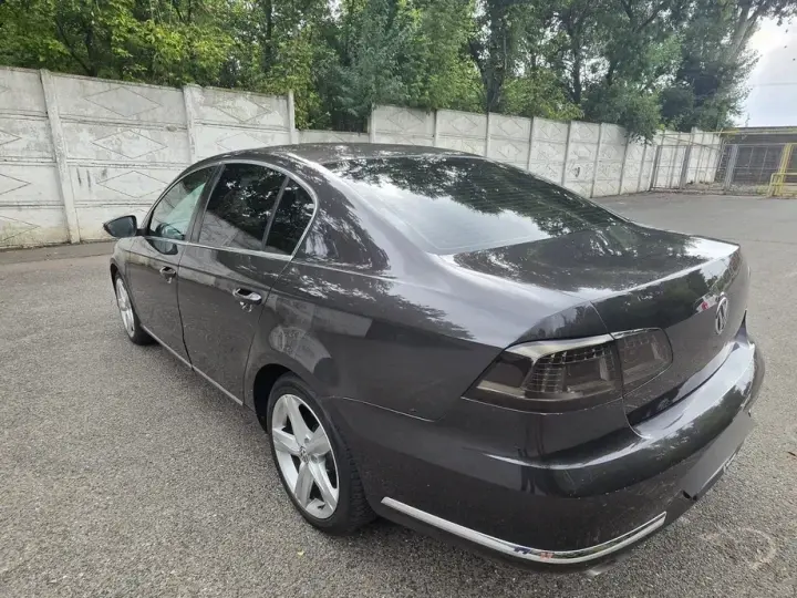 Volkswagen Passat B7