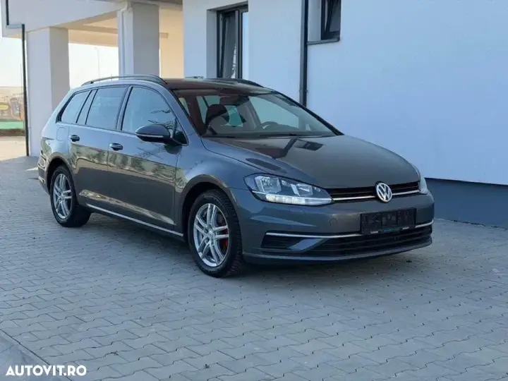 Volkswagen Golf VII 1.6 TDI DSG Comfortline