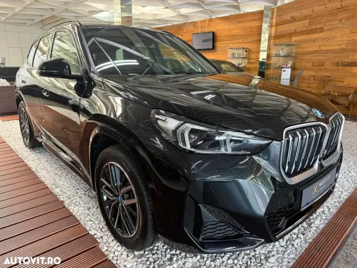 BMW iX1 xDrive30 M Sportpaket