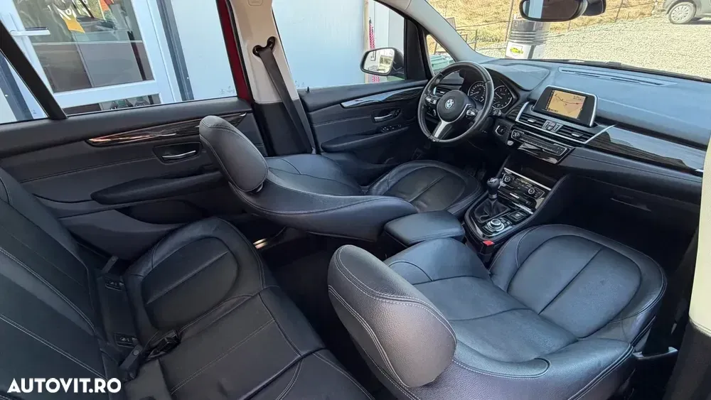 BMW Seria 2 216d Luxury Line — imagine 5