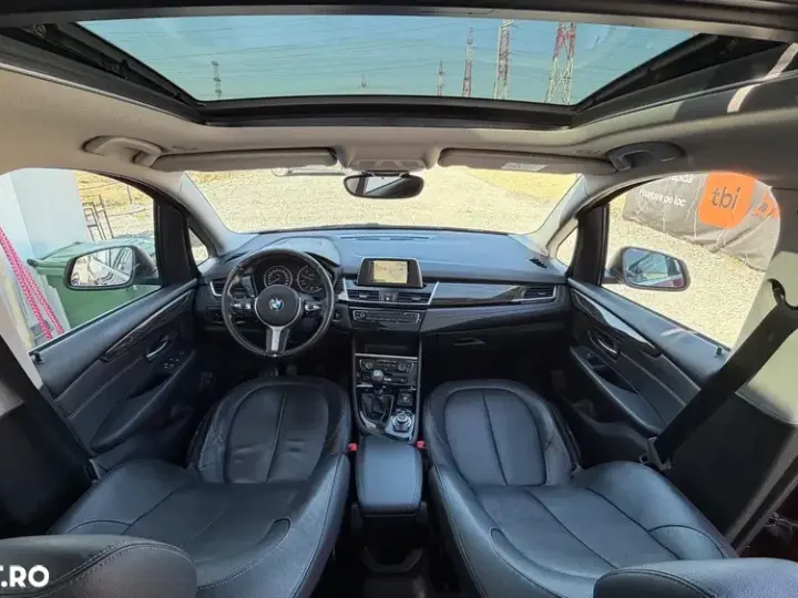 BMW Seria 2 216d Luxury Line