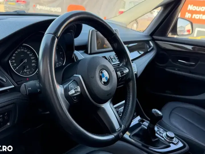 BMW Seria 2 216d Luxury Line