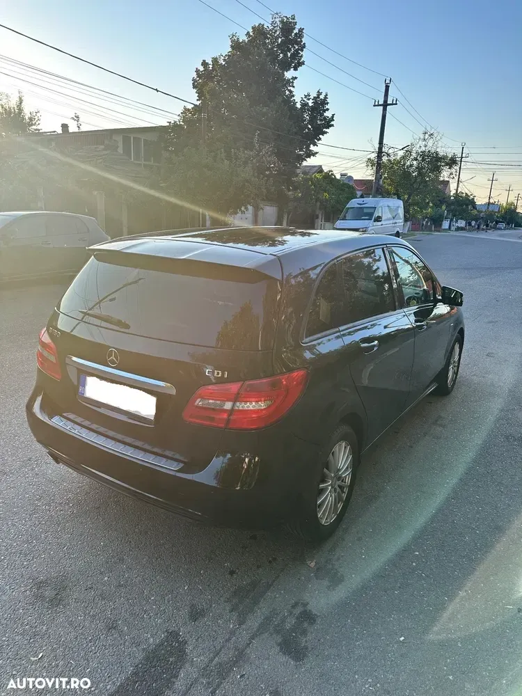 Mercedes-Benz B 180 W246 — imagine 5
