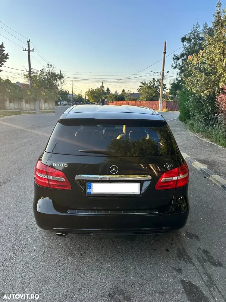 Mercedes-Benz B 180 W246 — imagine 6