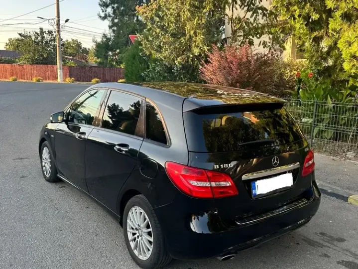 Mercedes-Benz B 180 W246
