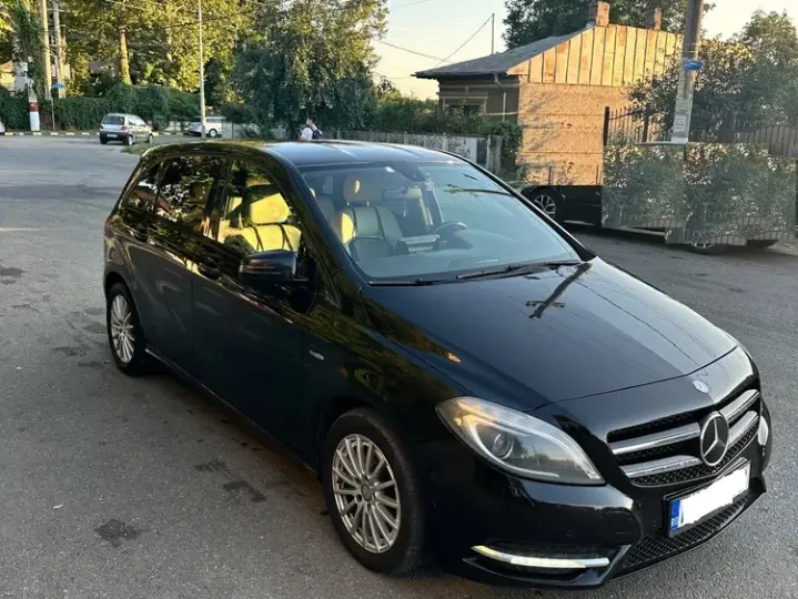 Mercedes-Benz B 180 W246