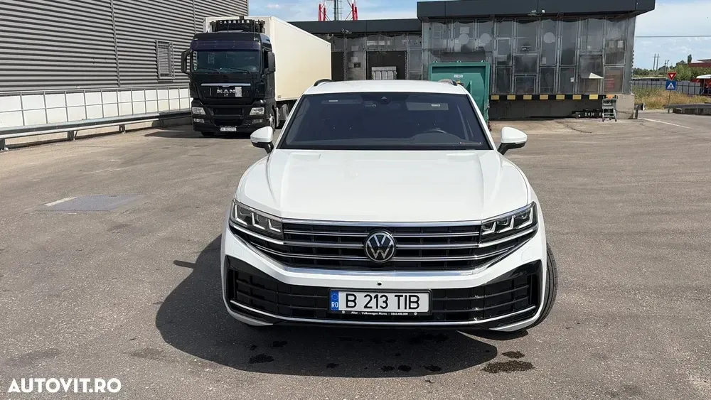 Volkswagen Touareg III V6 TDI Elegance — imagine 6