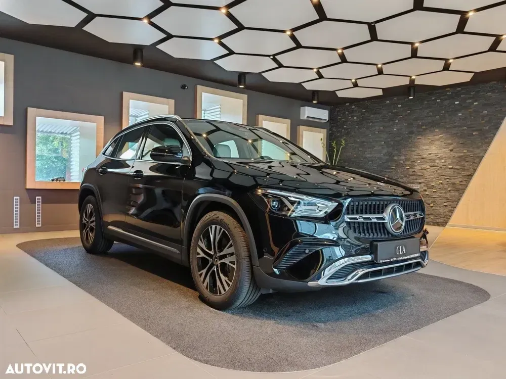 Mercedes-Benz GLA H247 180 d Aut. — imagine 3