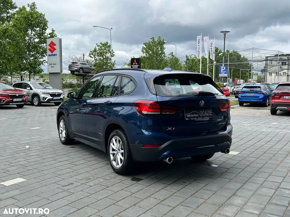 BMW X1 xDrive20i AT — imagine 6