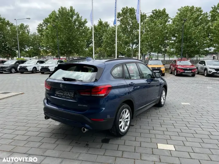 BMW X1 xDrive20i AT