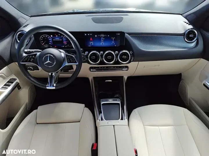 Mercedes-Benz GLA 200 7G-DCT Progressive Advanced