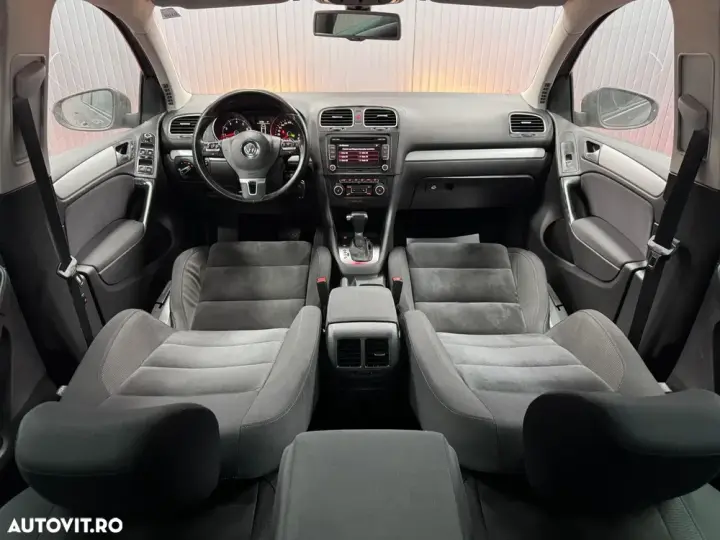Volkswagen Golf VI