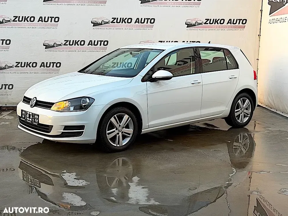Volkswagen Golf 1.6 TDI DPF Trendline — imagine 3