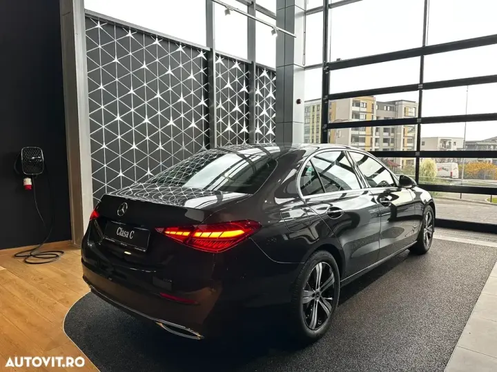 Mercedes-Benz C W206 180 MHEV