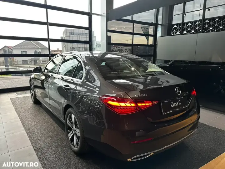 Mercedes-Benz C W206 180 MHEV