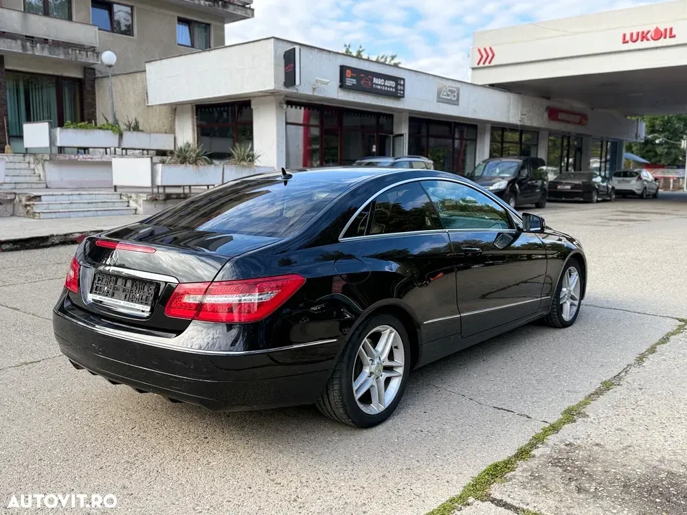 Mercedes-Benz E 220 d 9G-TRONIC Sport Edition — imagine 6