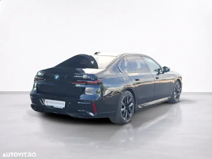 BMW M7 M760e xDrive AT PHEV
