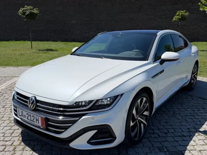 Volkswagen Arteon 1.4 eHybrid OPF DSG R-Line