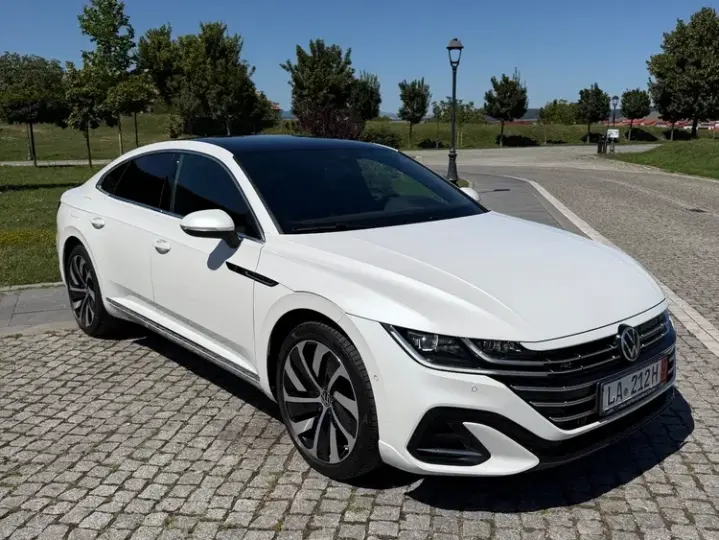 Volkswagen Arteon 1.4 eHybrid OPF DSG R-Line