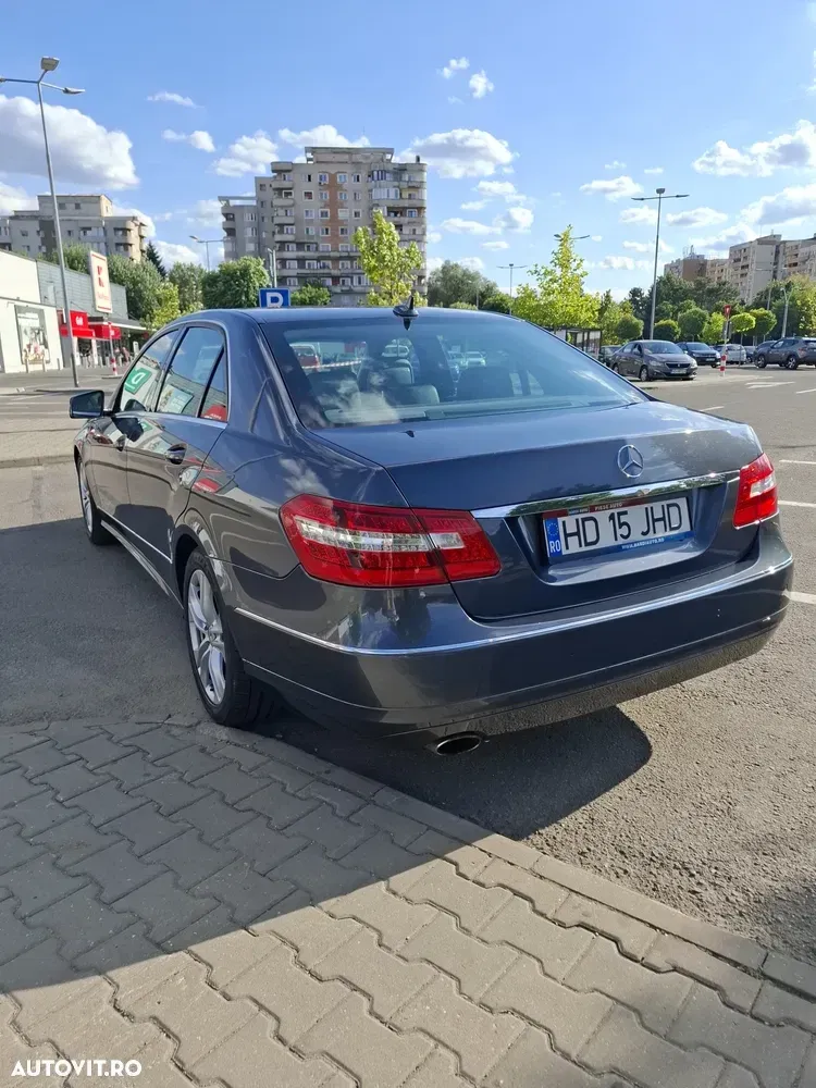 Mercedes-Benz E — imagine 3