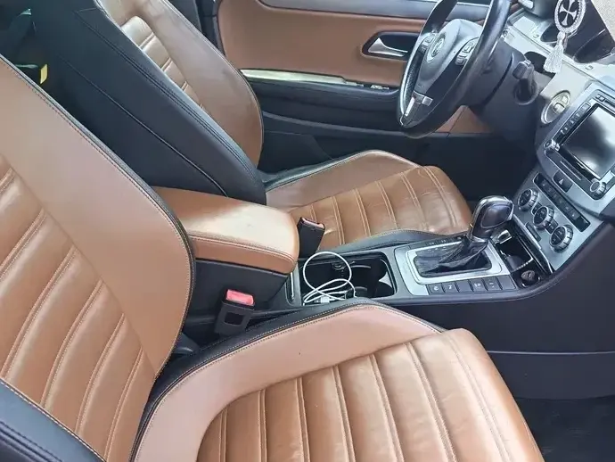 Volkswagen Passat CC 2.0 TDI BMT DSG 4Motion