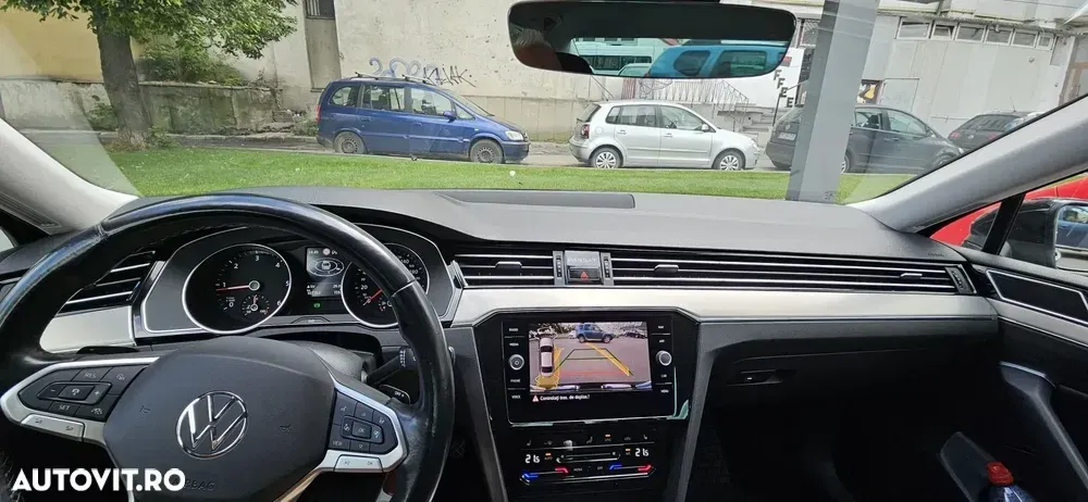 Volkswagen Passat B8 2.0 TDI DSG 4Mot Highline — imagine 5