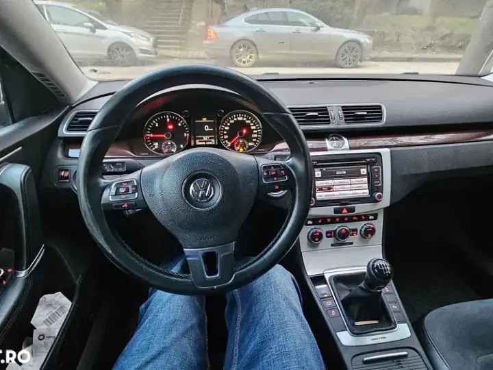 Volkswagen Passat B7 2.0 TDI BlueMotion Tehnology Highline