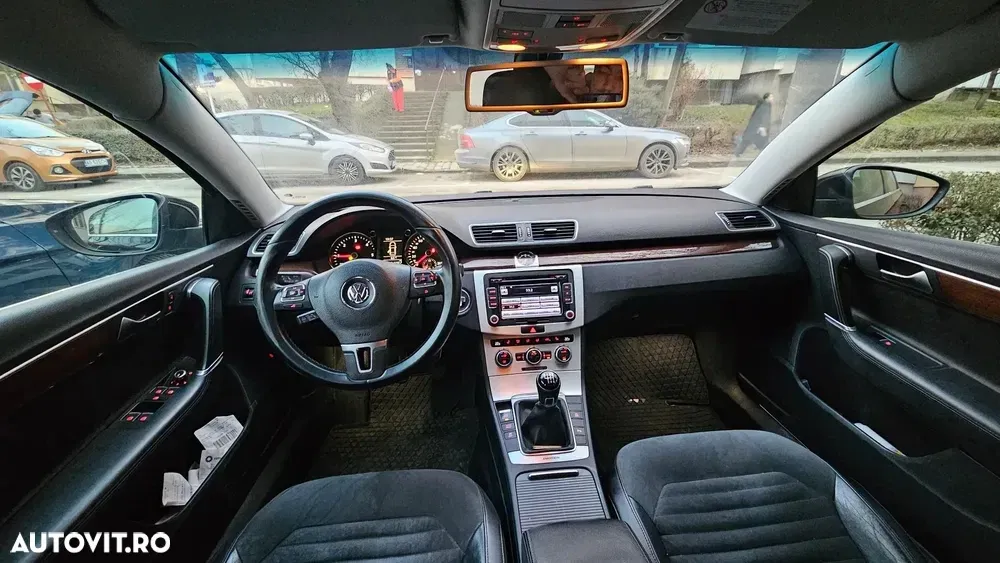 Volkswagen Passat B7 2.0 TDI BlueMotion Tehnology Highline — imagine 6