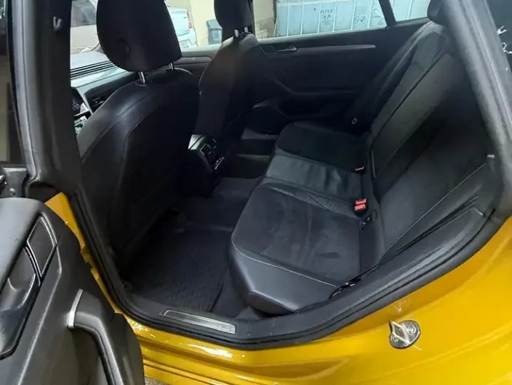 Volkswagen Arteon 2.0 TDI R-Line