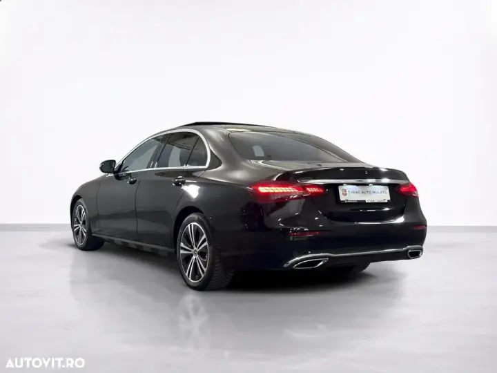 Mercedes-Benz E 220 d 9G-TRONIC