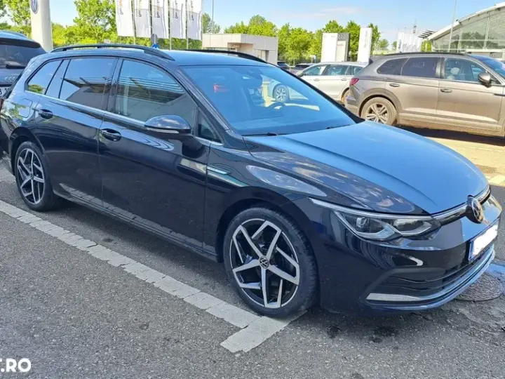 Volkswagen Golf VIII 2.0 TDI 150CP DSG Style