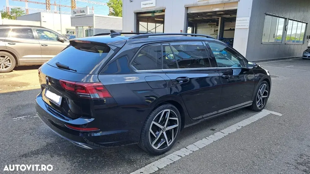 Volkswagen Golf VIII 2.0 TDI 150CP DSG Style — imagine 5
