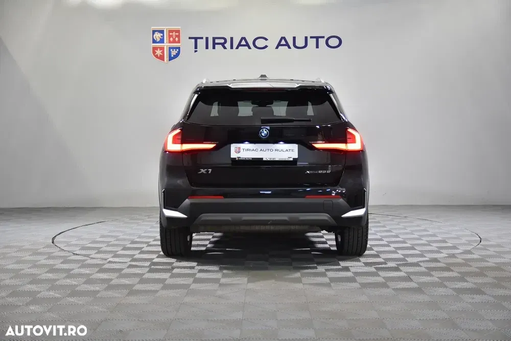 BMW X1 xDrive25e AT PHEV — imagine 4