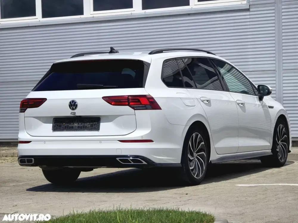 Volkswagen Golf VIII 2.0 TDI SCR DSG R-Line — imagine 3