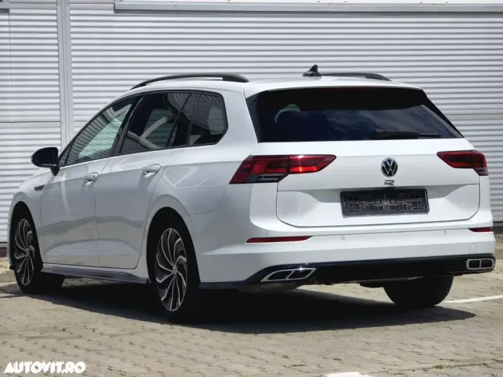 Volkswagen Golf VIII 2.0 TDI SCR DSG R-Line