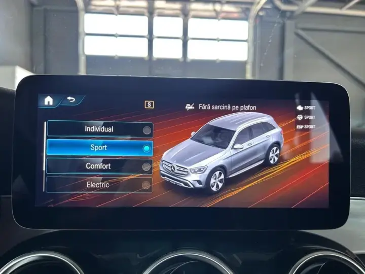 Mercedes-Benz GLC X253 300 e 4Matic 9G-TRONIC AMG Line