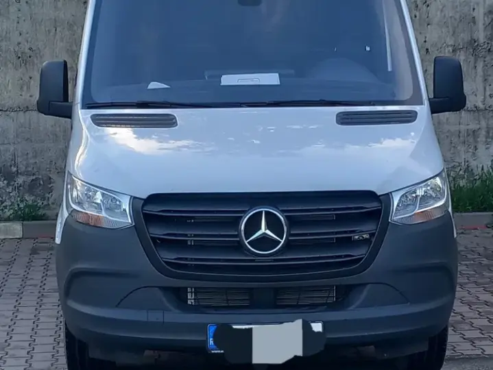 Mercedes-Benz Sprinter 317 CDI 170CP L2H2 RWD 6MT