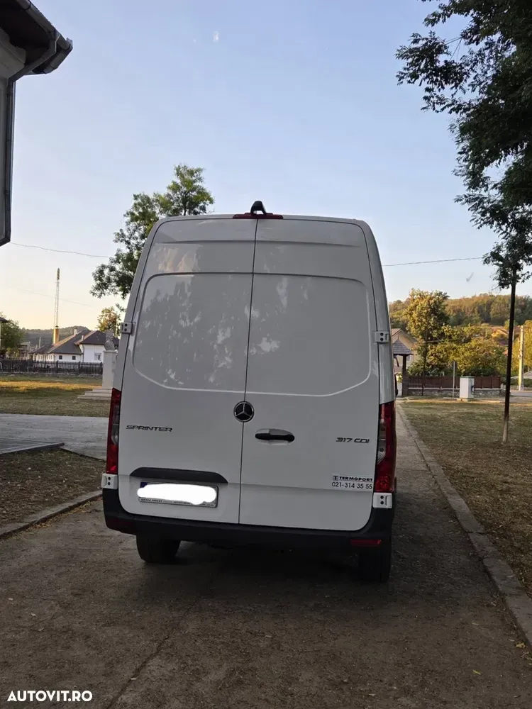Mercedes-Benz Sprinter 317 CDI 170CP L2H2 RWD 6MT — imagine 6